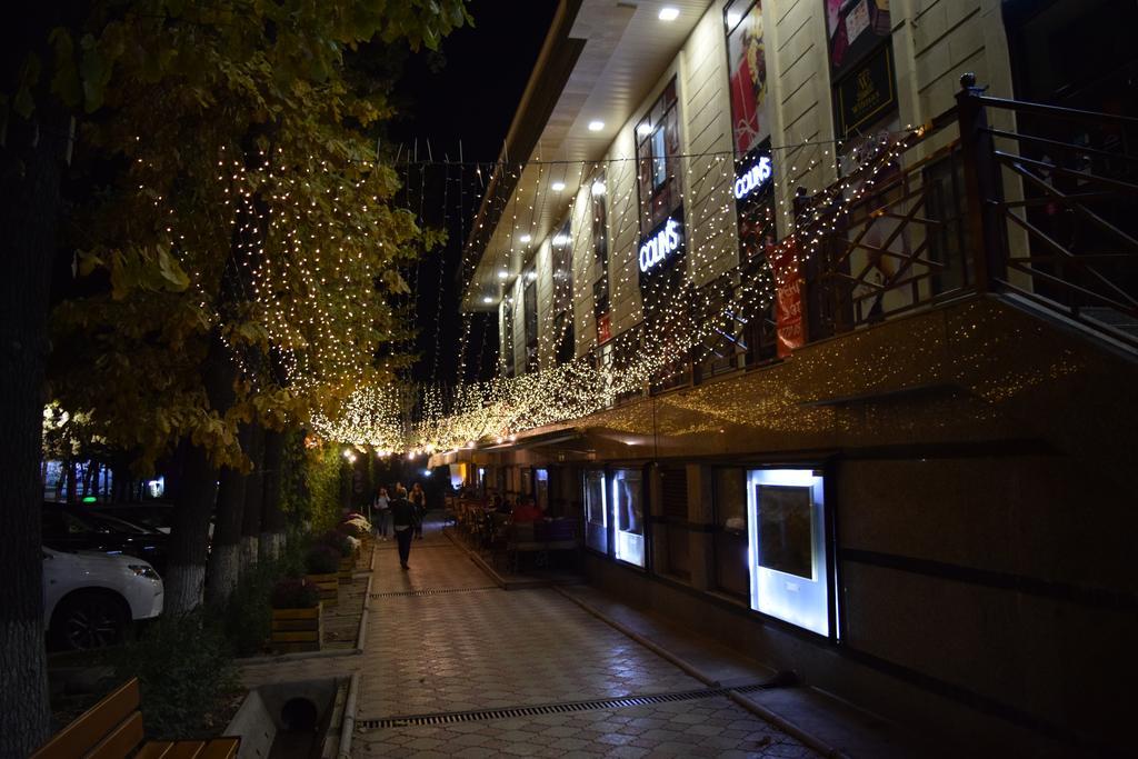 Bishkek House Apartament Екстер'єр фото
